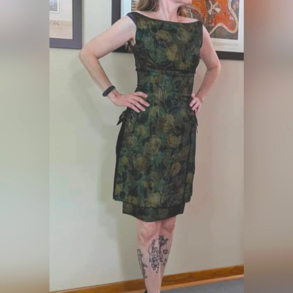 True vintage sheath wiggle dress Calbette